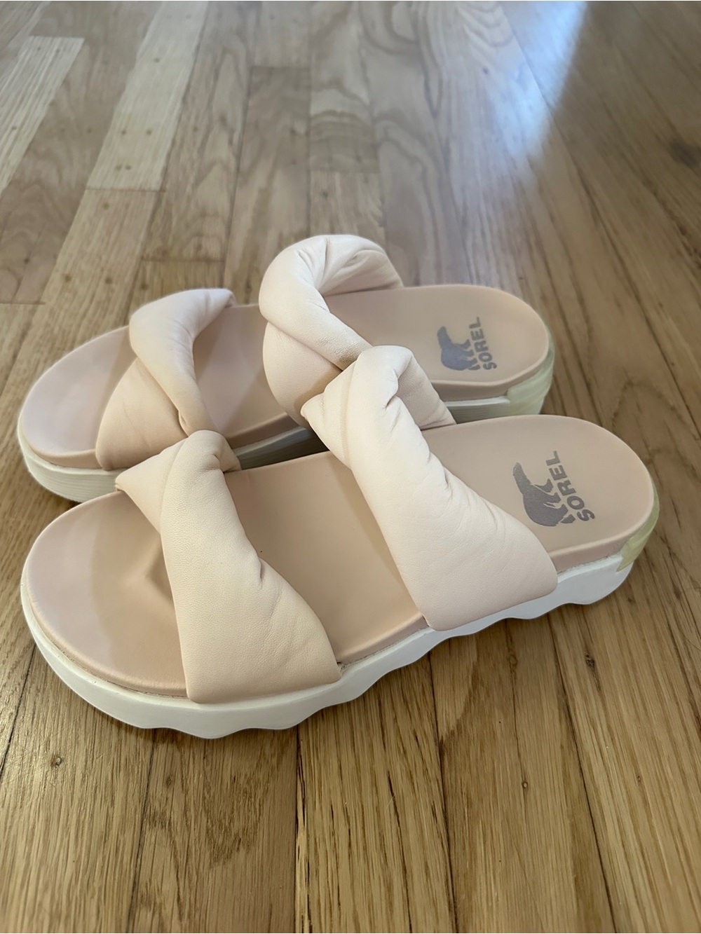 Sorel Women's Pale Blush Padded Slide Sandals Sz 8